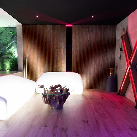 Les Secrets Rooms - Bonneval - Love Room - Spa Et Hammam Privatif ภายนอก รูปภาพ